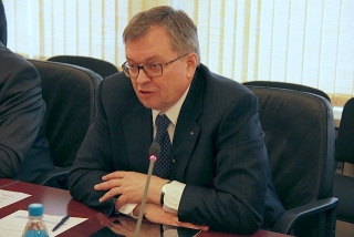 «РФФИ своевременно перевел деньги в институты на подписку»